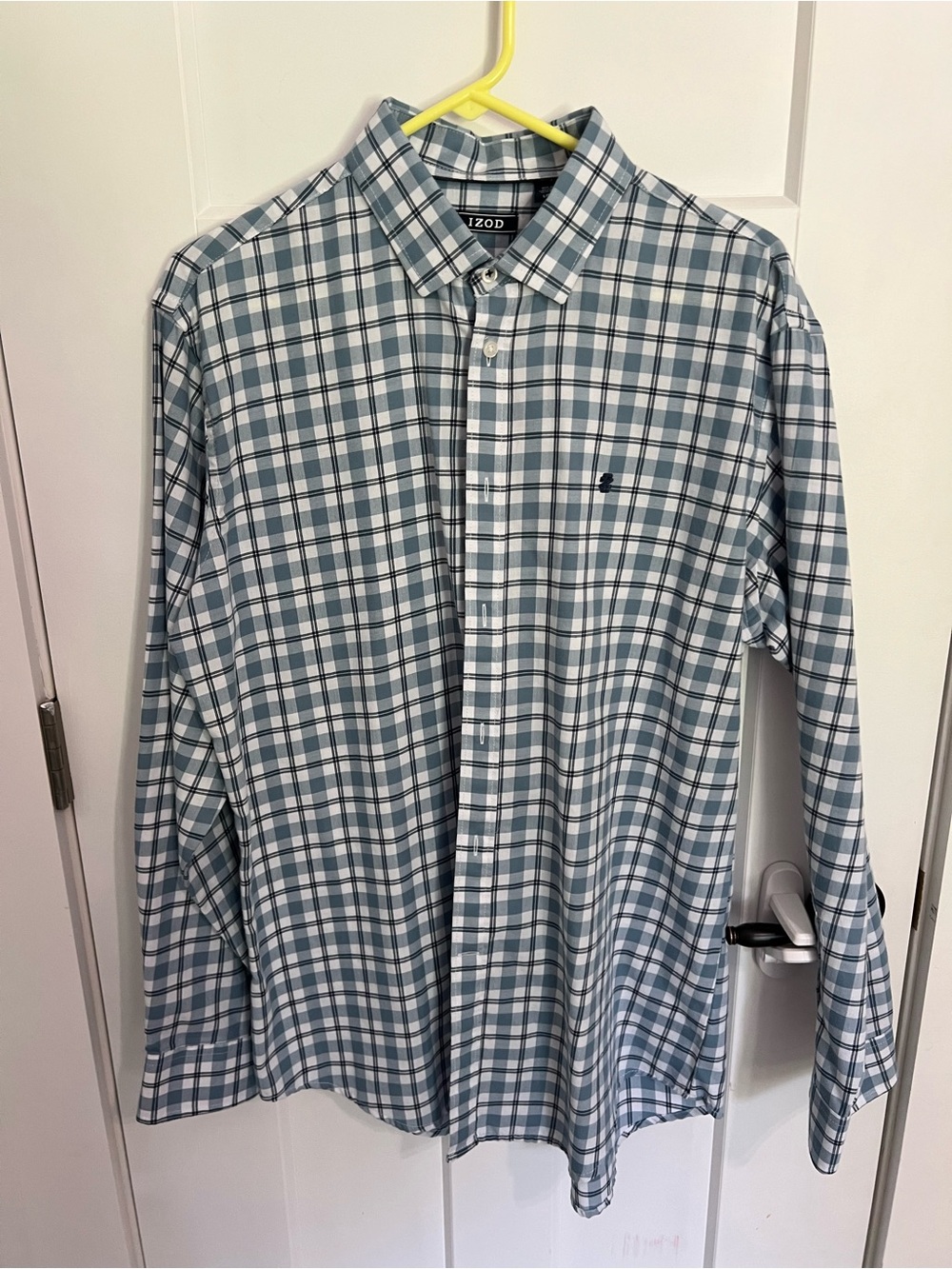 Izod Men's Blue and White Plaid Button-Down Shirt